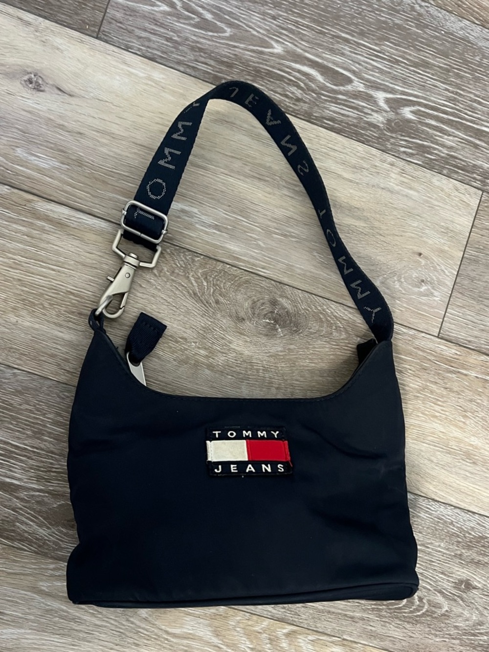 Tommy Hilfiger Vintage Style Handbag